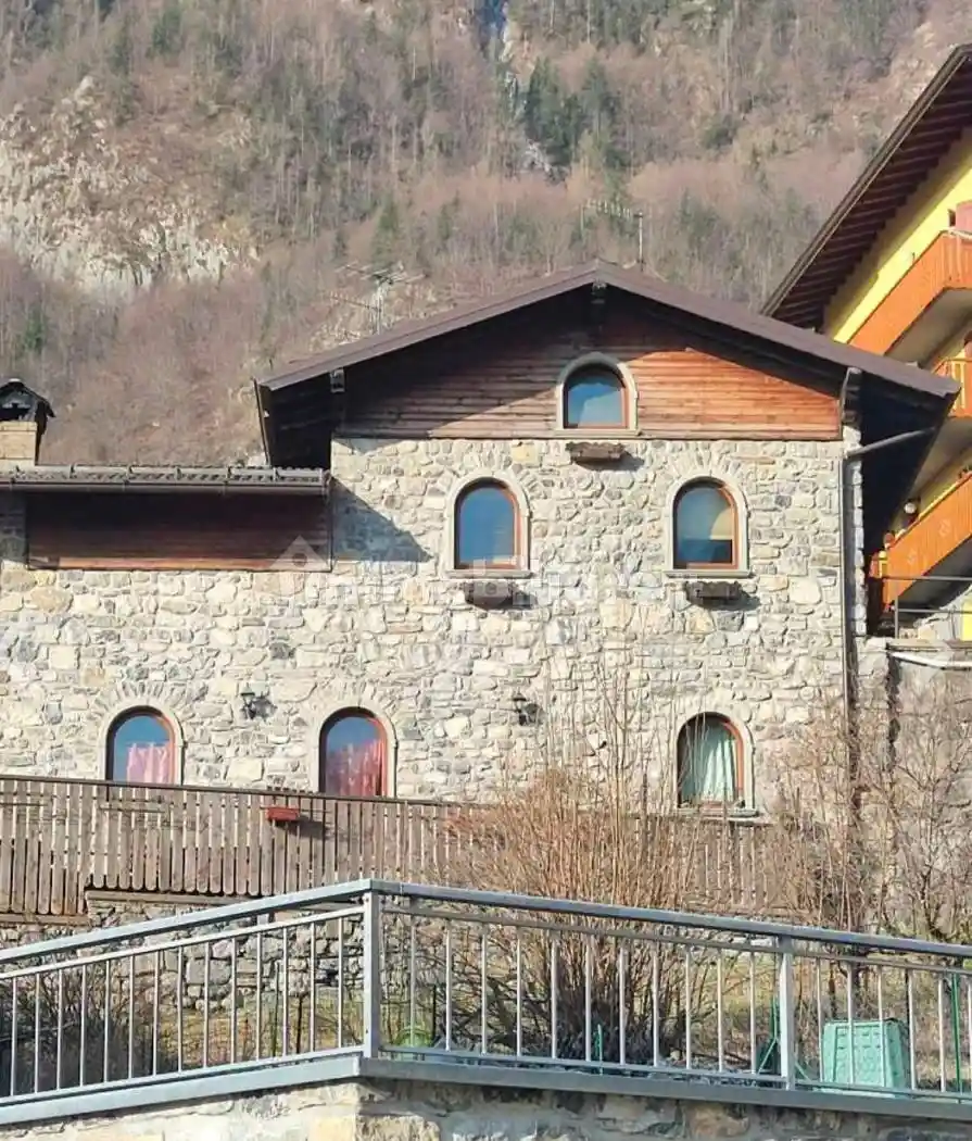 Villetta a schiera in vendita a Colere