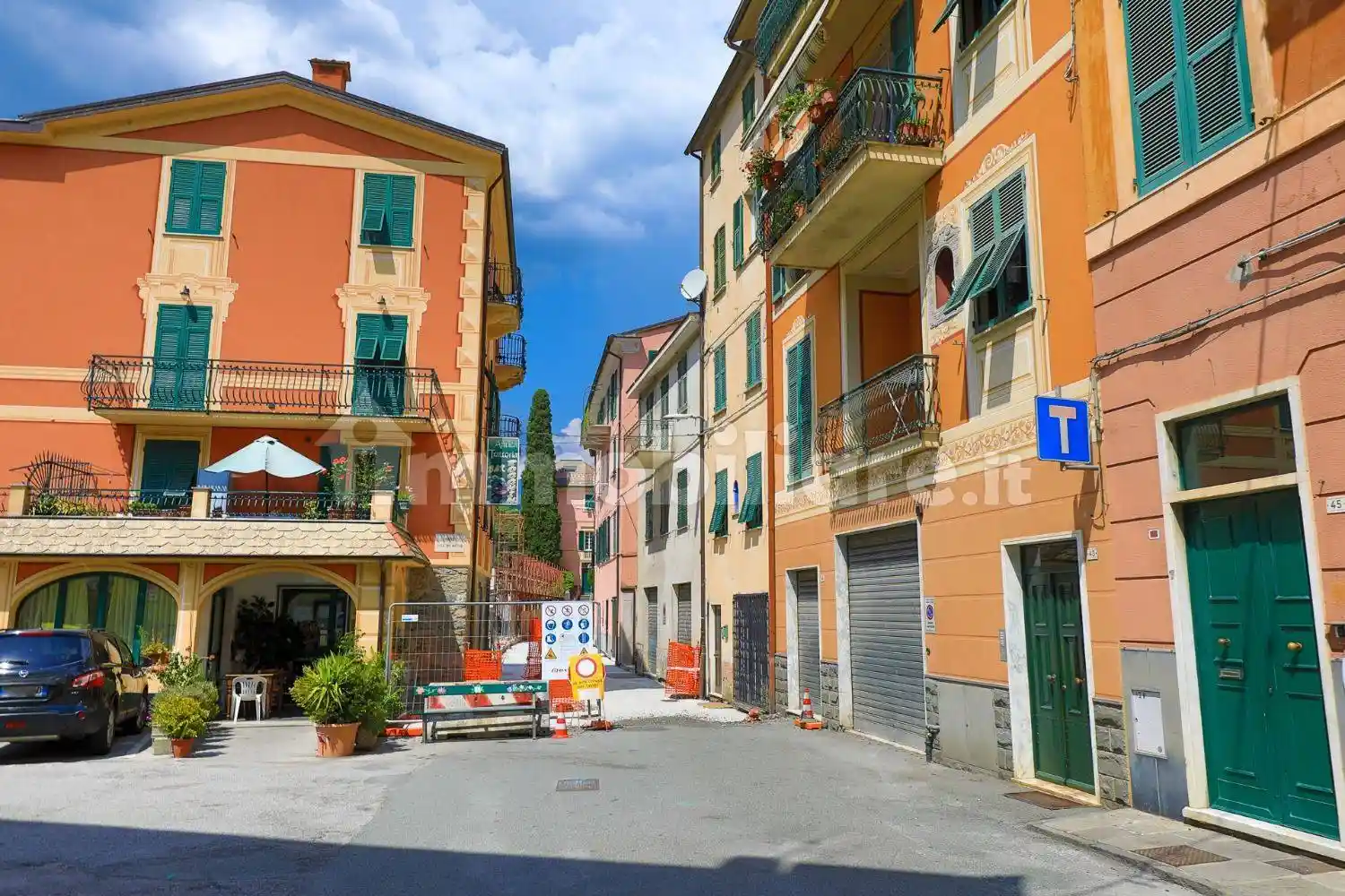 Palazzo - Edificio in vendita a Borzonasca