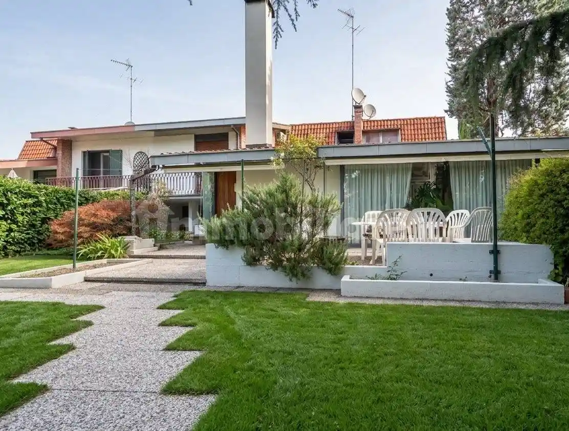 Villa in vendita a Casier