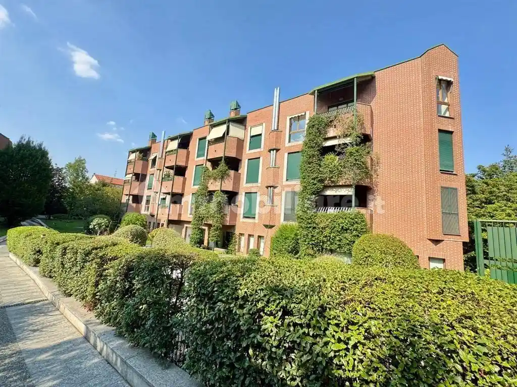 Appartamento in affitto a Monza
