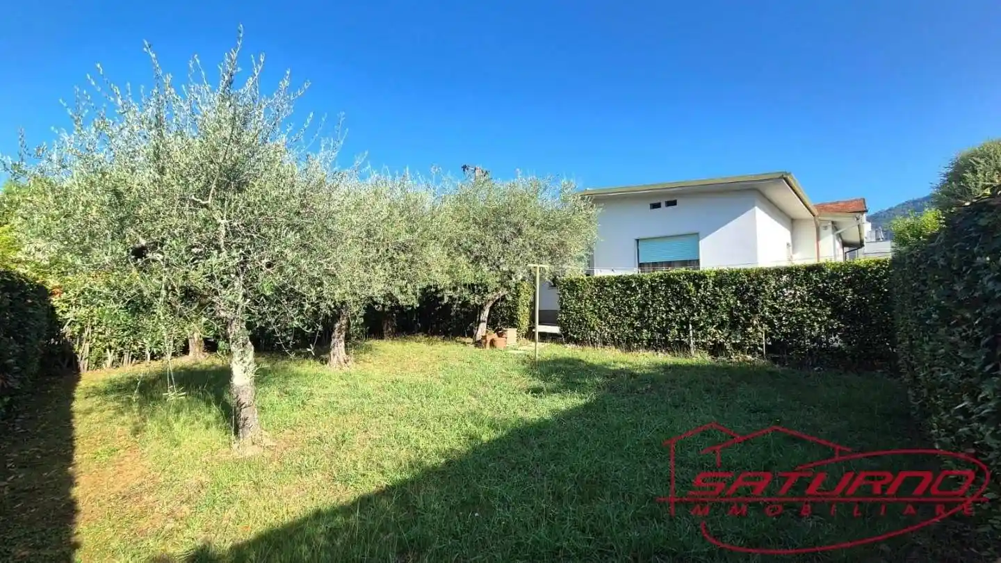 Villa in vendita a Lucca