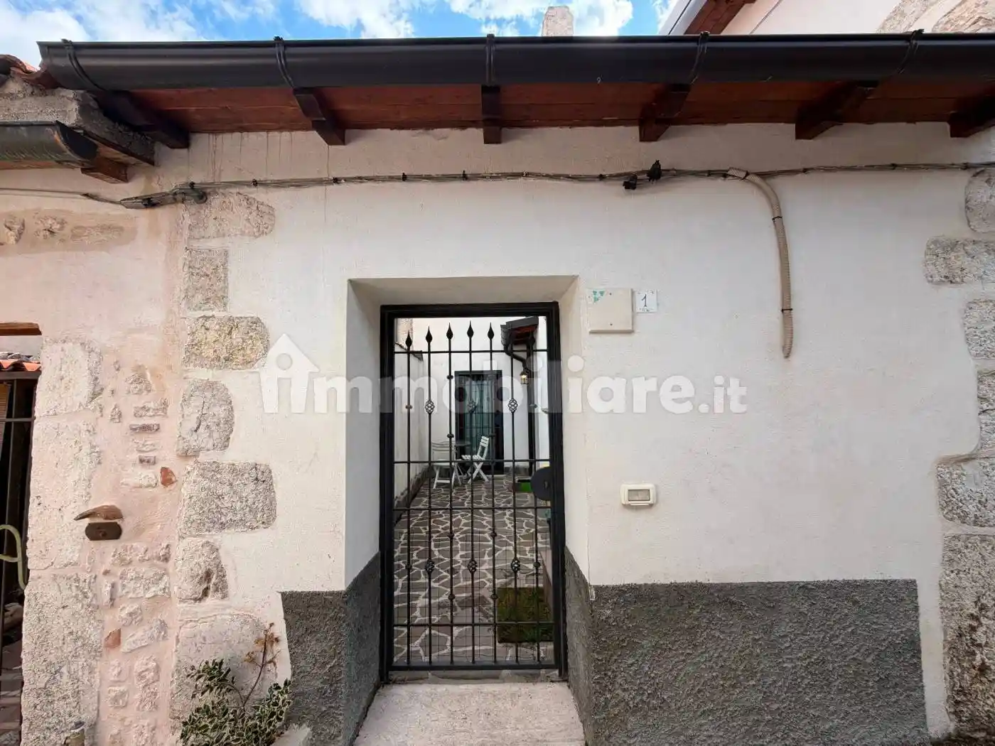 Appartamento in vendita a Rocca di Mezzo