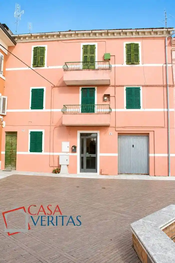 Casa indipendente in vendita a Falconara Marittima