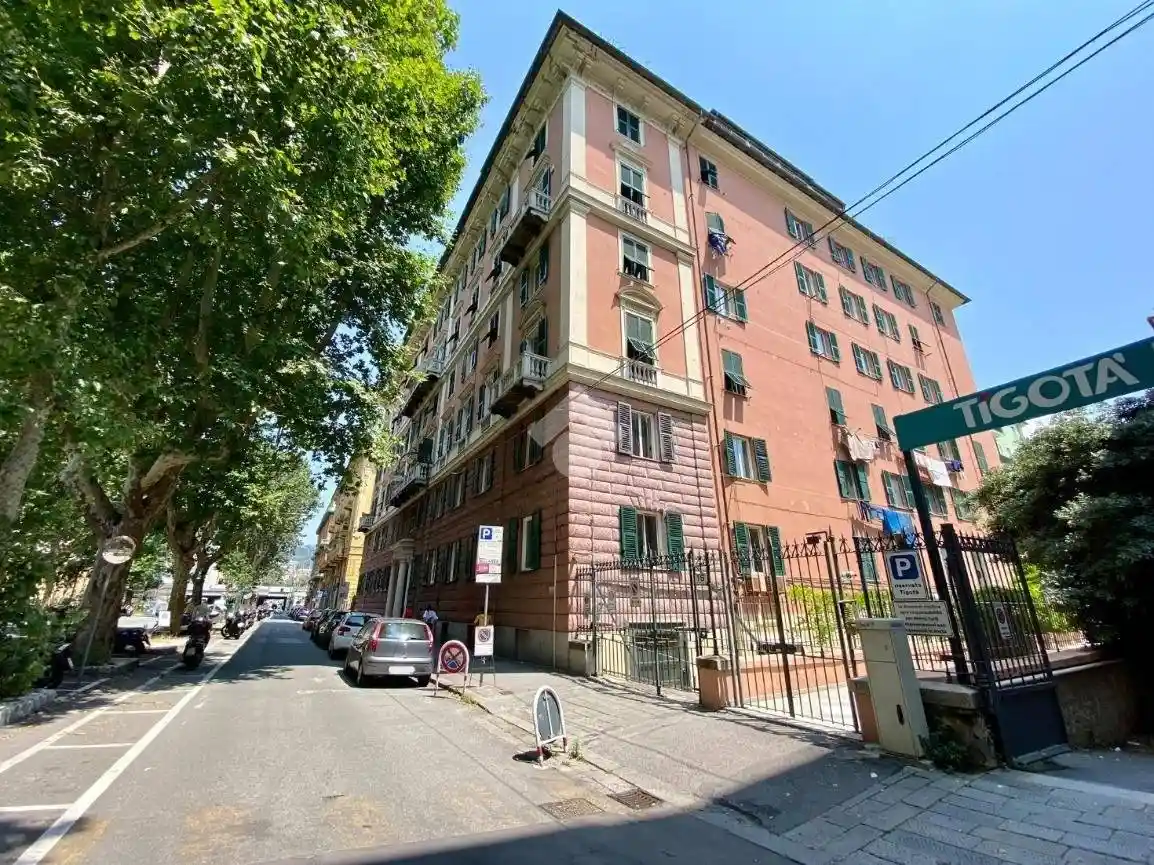 Appartamento in vendita a Genova