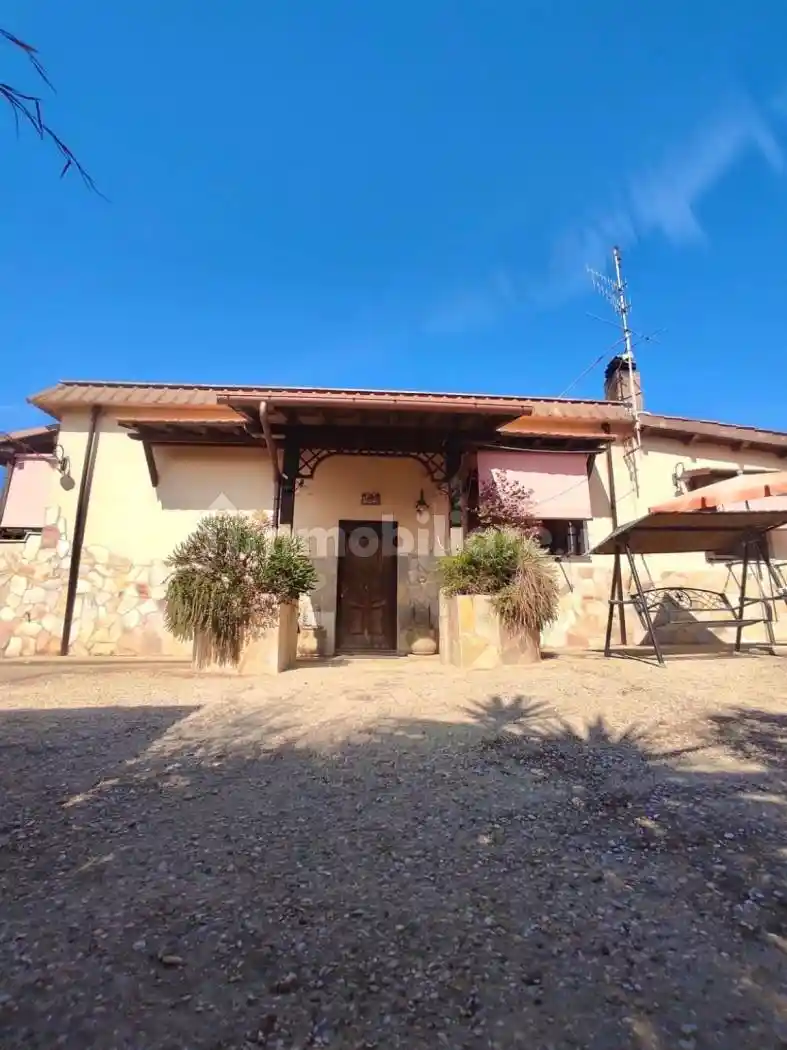 Villa in vendita a Civitavecchia