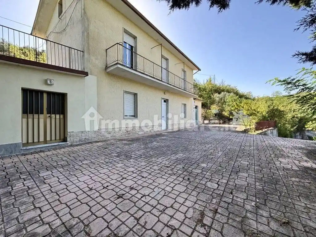 Casa indipendente in vendita a Ariano Irpino
