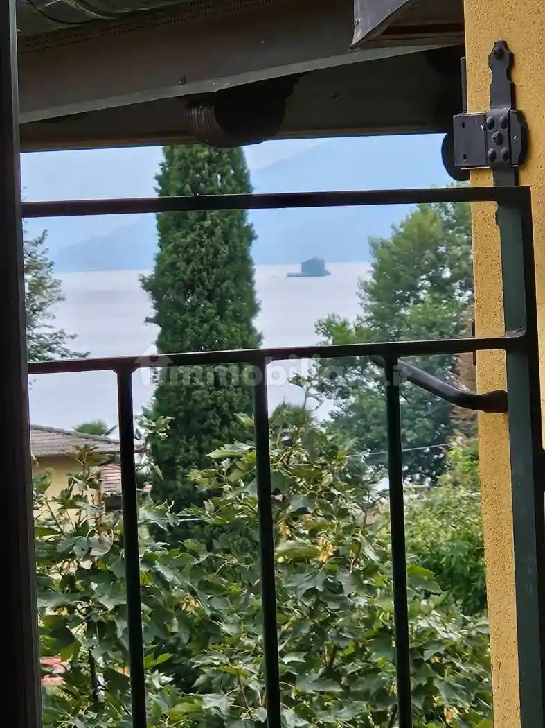 Appartamento in affitto a Maccagno con Pino e Veddasca