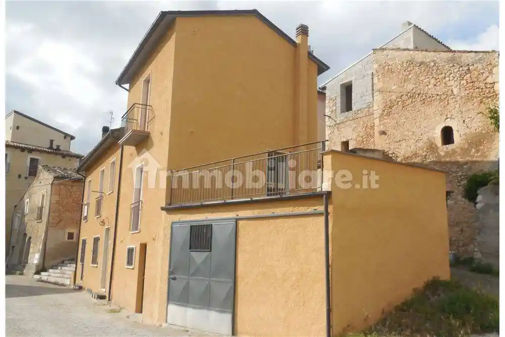 Casa indipendente in vendita a San Pio delle Camere