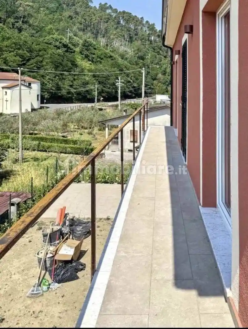 Casa indipendente in vendita a Vezzano Ligure