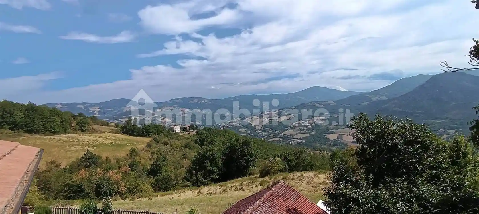 Casa indipendente in vendita a Travo