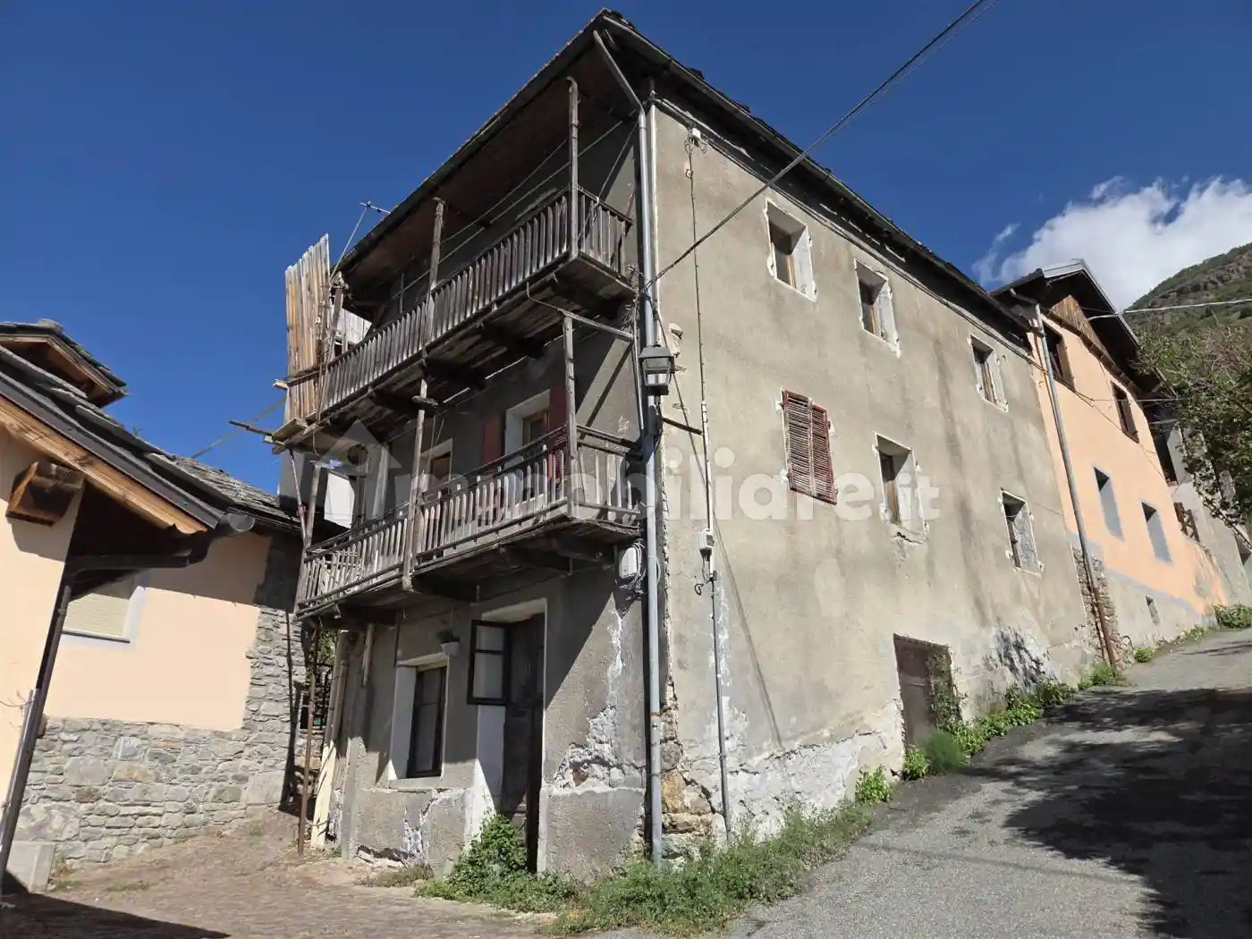 Casa indipendente in vendita a Quart
