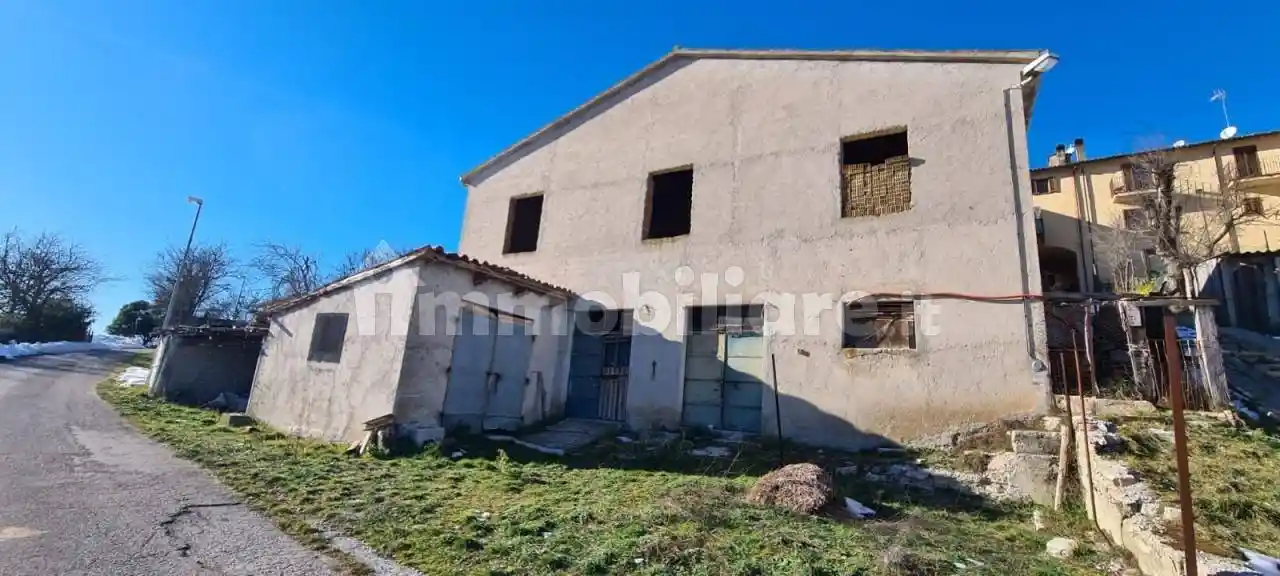 Rustico - Casale in vendita a Sellano