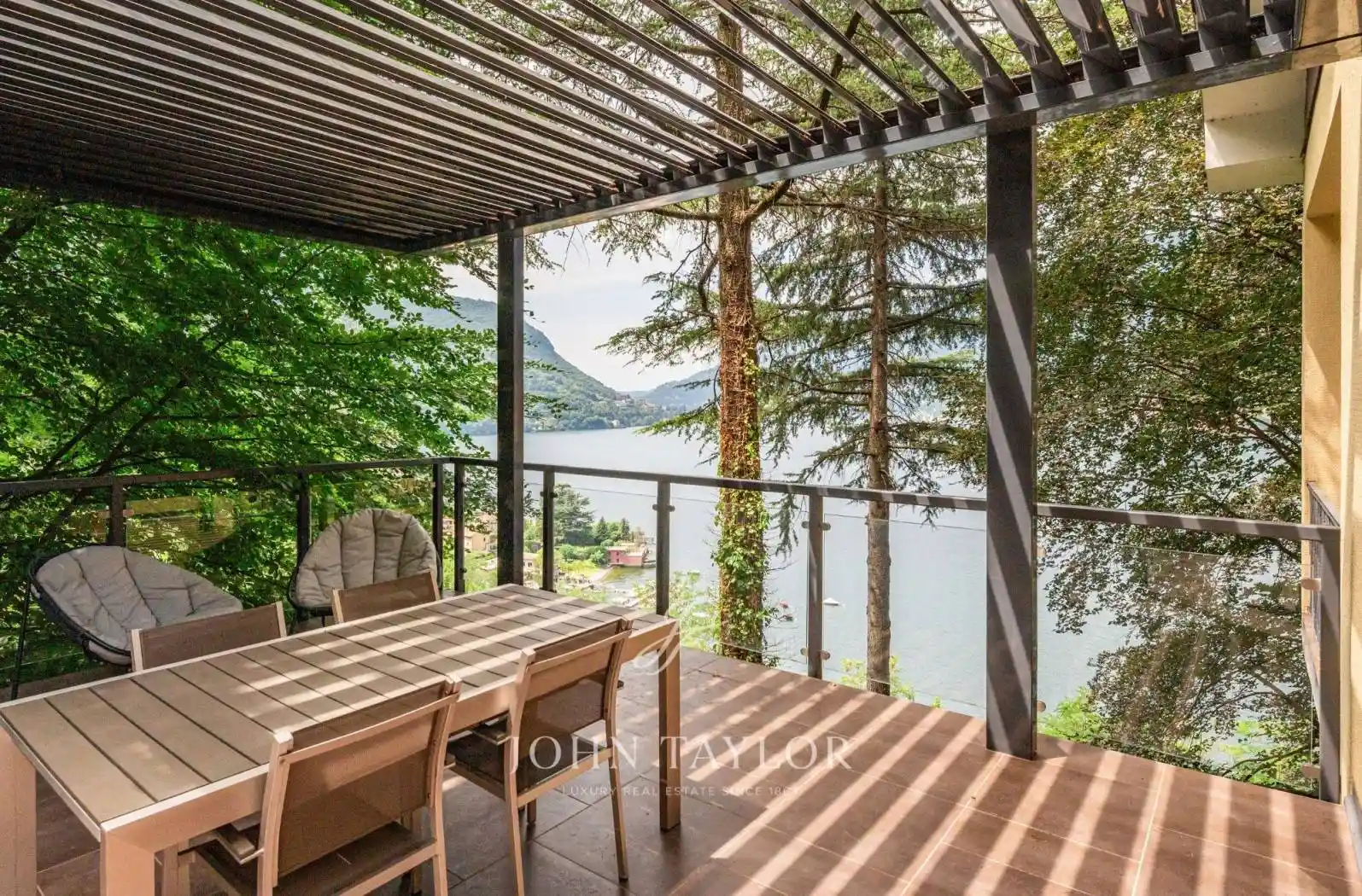 Villa in vendita a Faggeto Lario