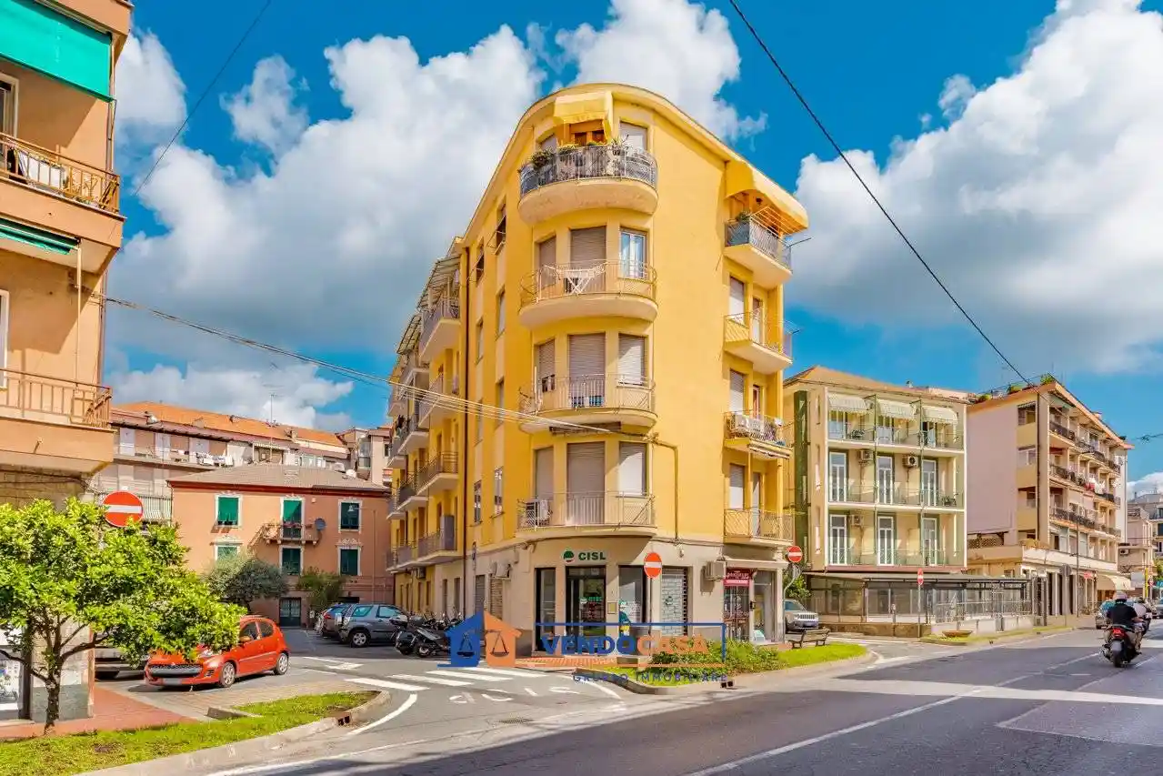 Appartamento in vendita a Albisola Superiore