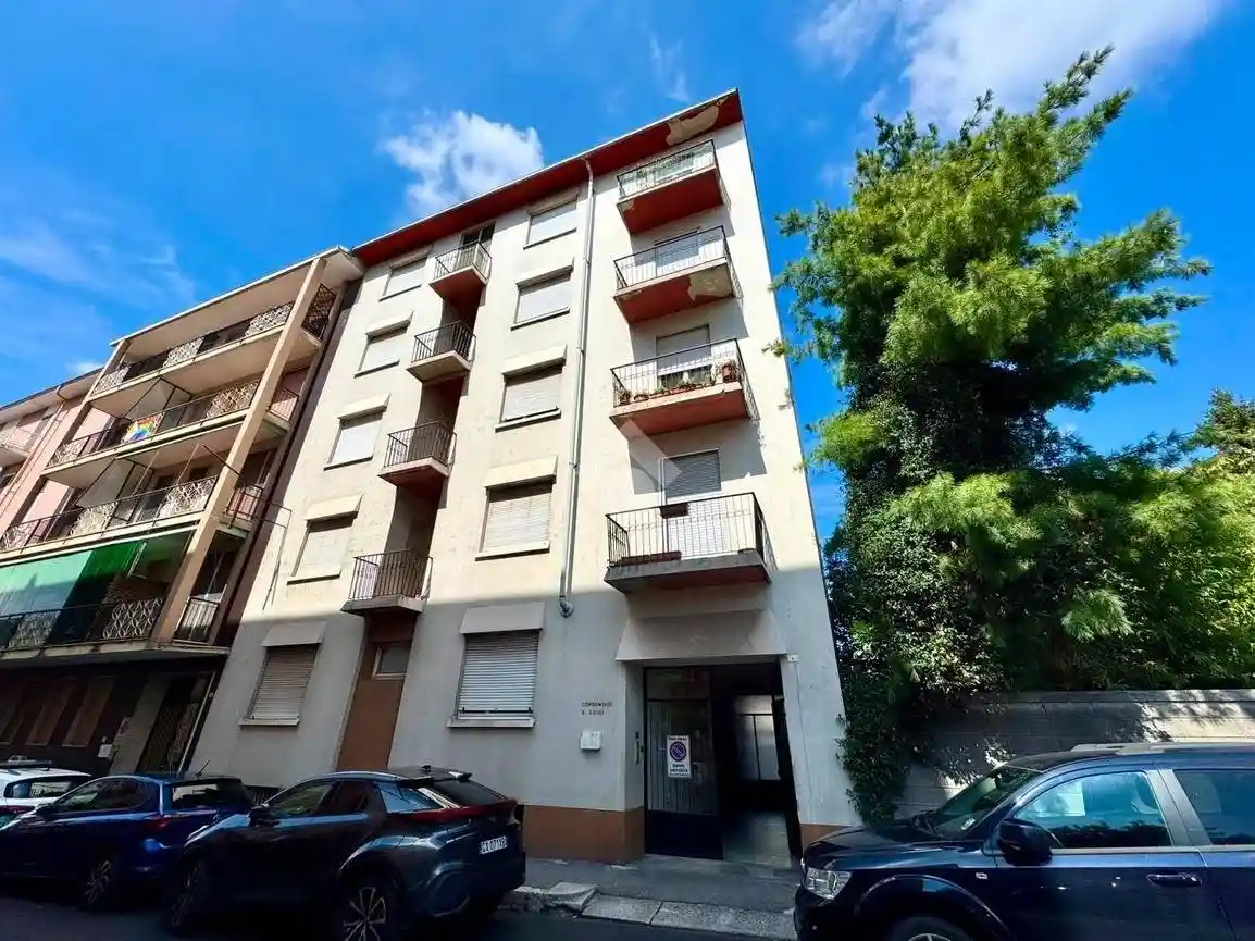 Appartamento in vendita a Novara
