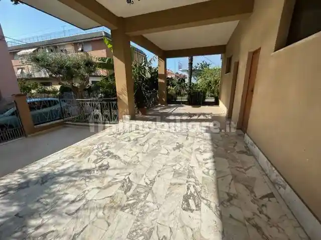 Appartamento in vendita a Falconara Marittima