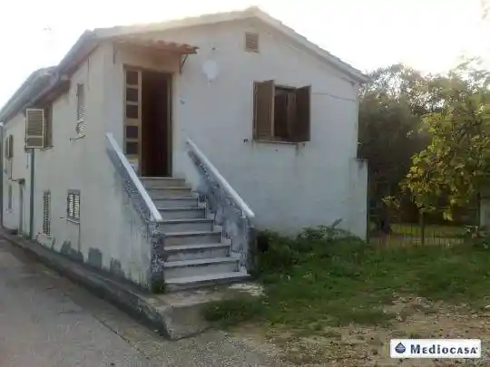 Appartamento in vendita a Carolei