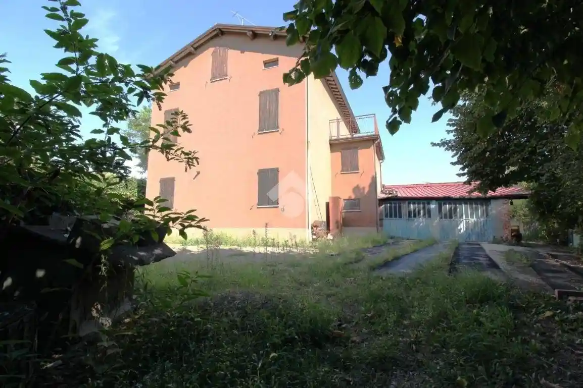 Villa in vendita a Sassuolo