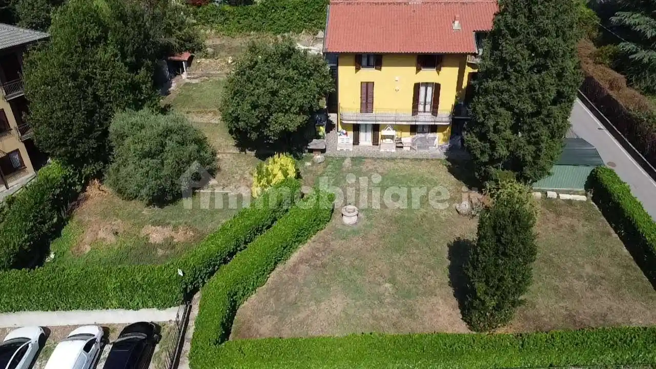 Villa in vendita a Como