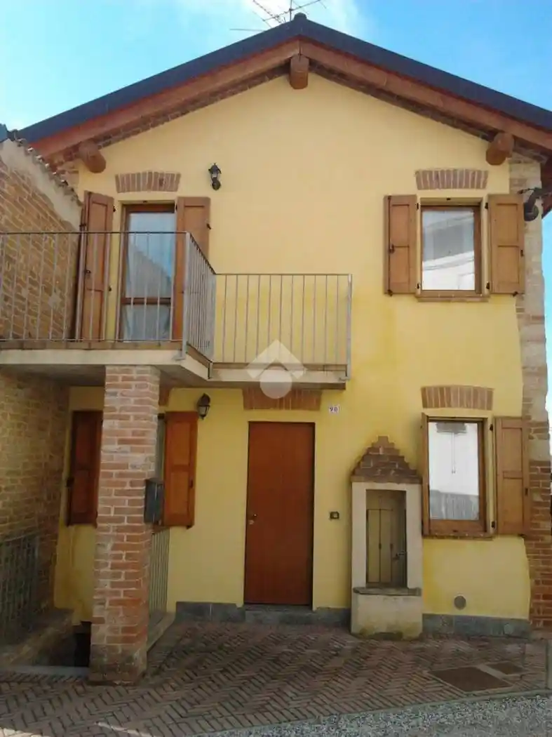 Casa indipendente in affitto a Camagna Monferrato