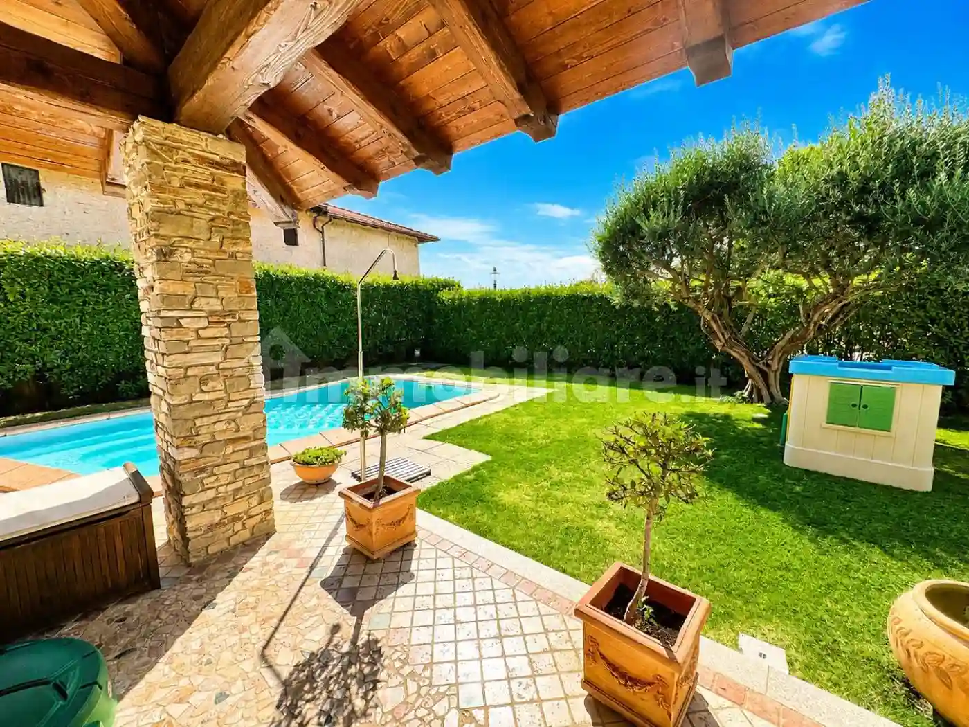 Villa - foto 2