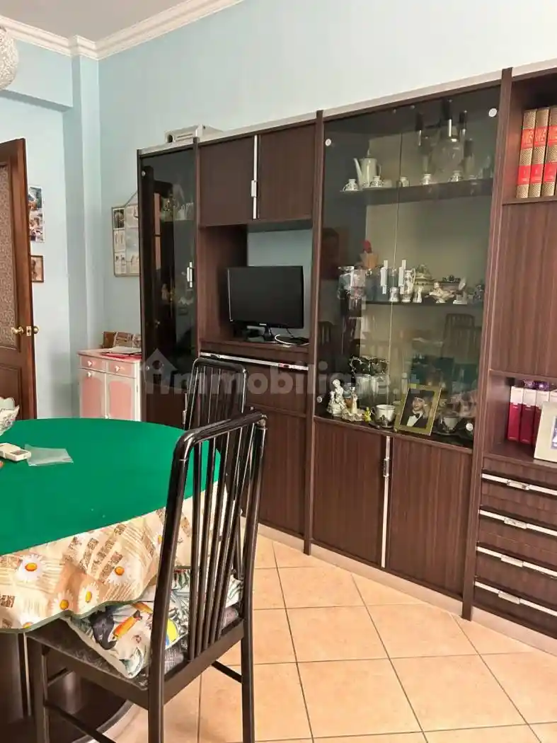 Palazzo - Edificio in affitto a Ladispoli