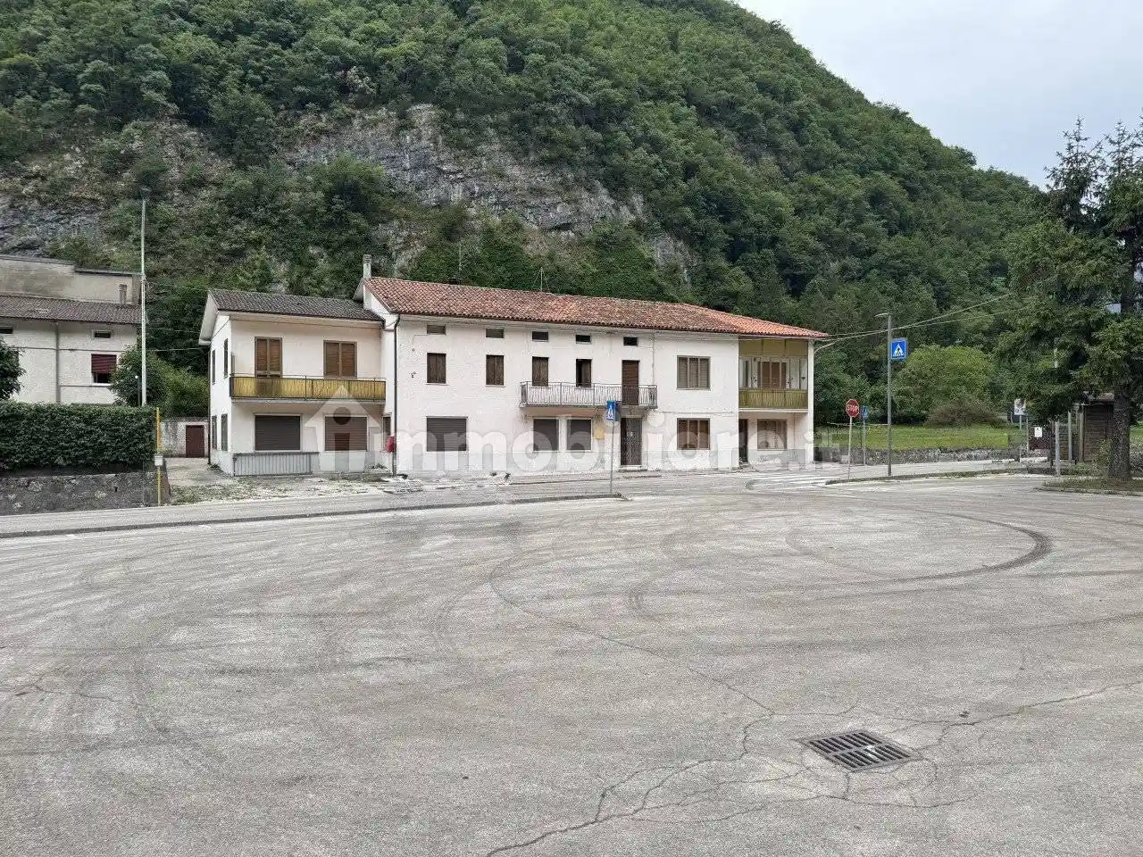 Casa indipendente in vendita a Valdastico