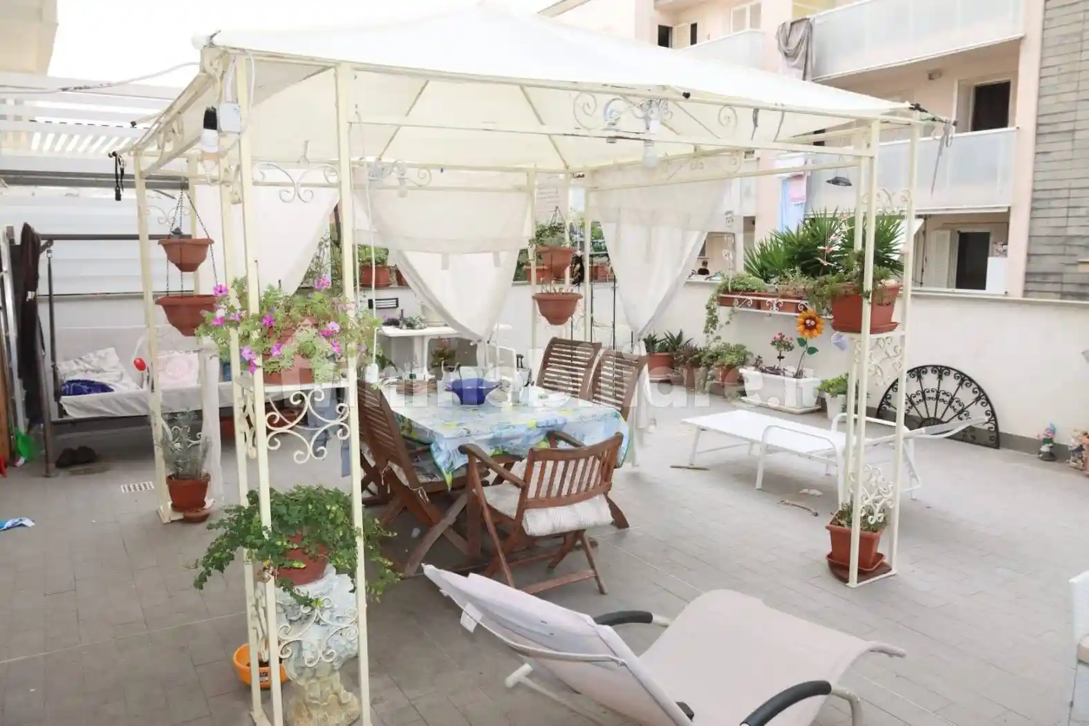Appartamento in vendita a Livorno