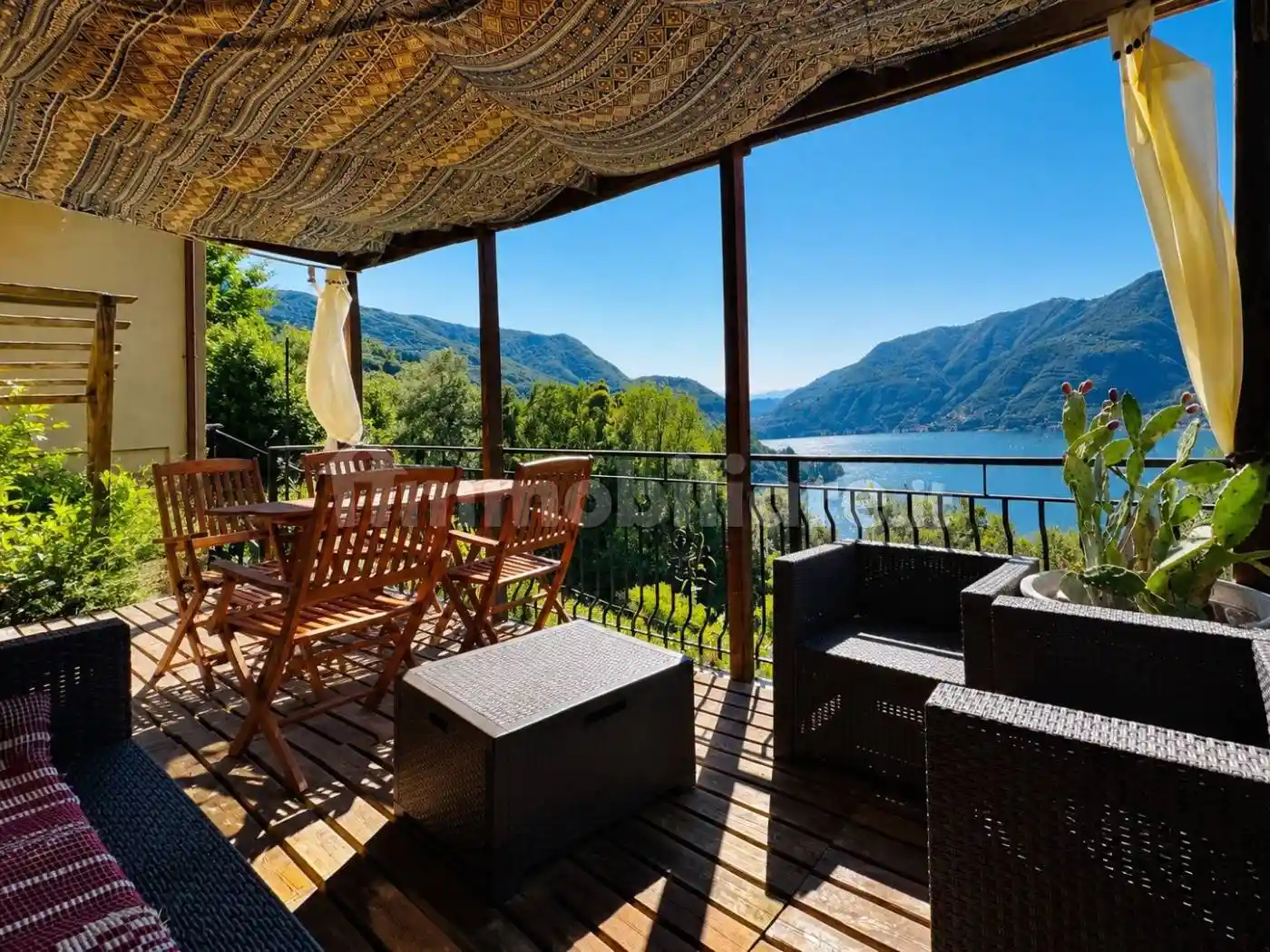 Casa indipendente in vendita a Faggeto Lario