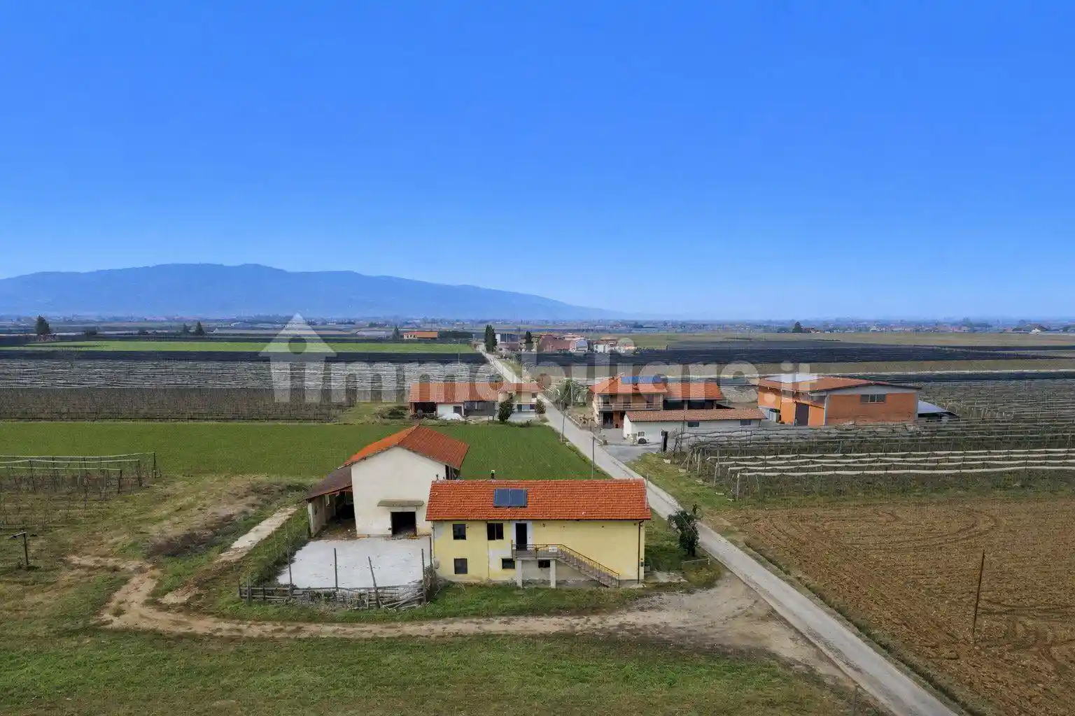 Casa indipendente in vendita a Busca