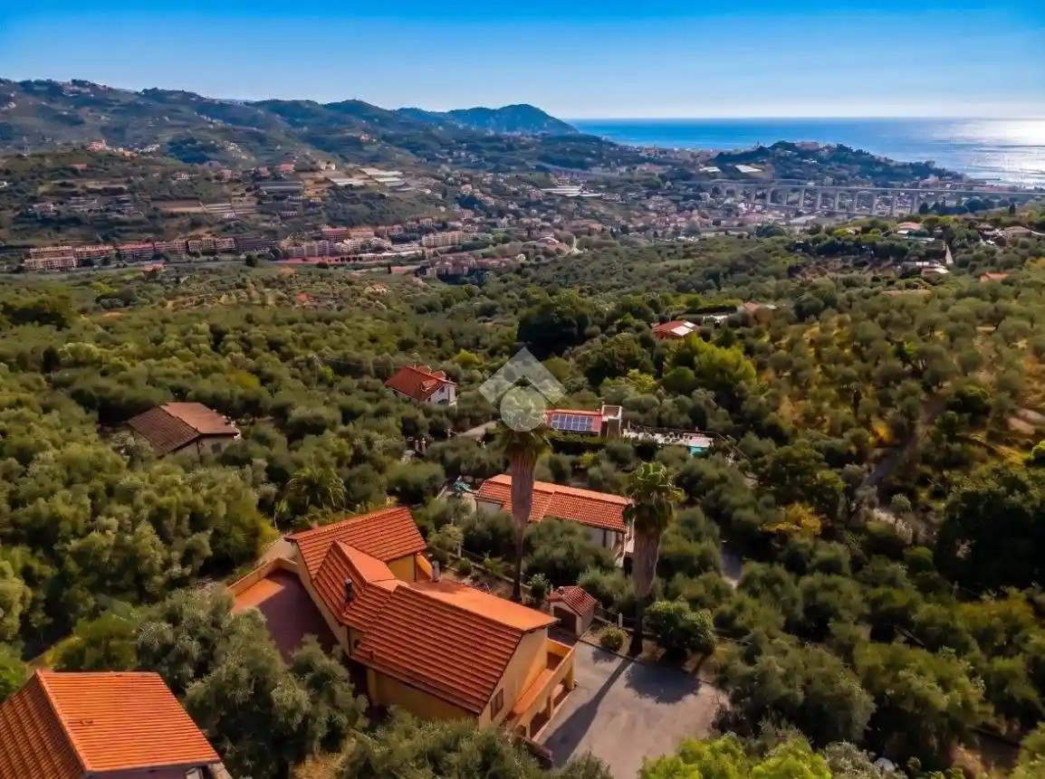 Villa in vendita a Imperia
