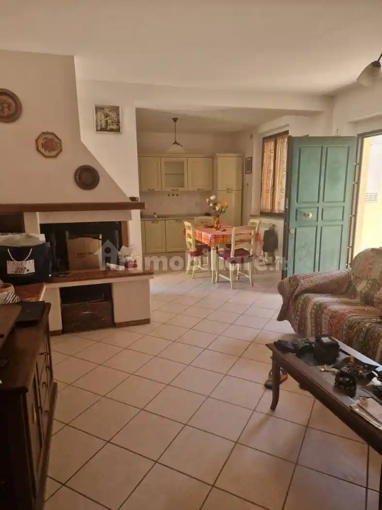 Appartamento in vendita a Lucignano