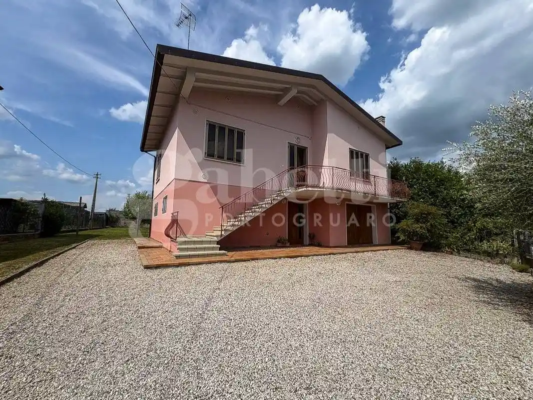 Casa indipendente in vendita a Teglio Veneto