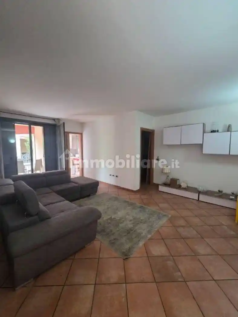 Appartamento in affitto a Castelvetro Piacentino
