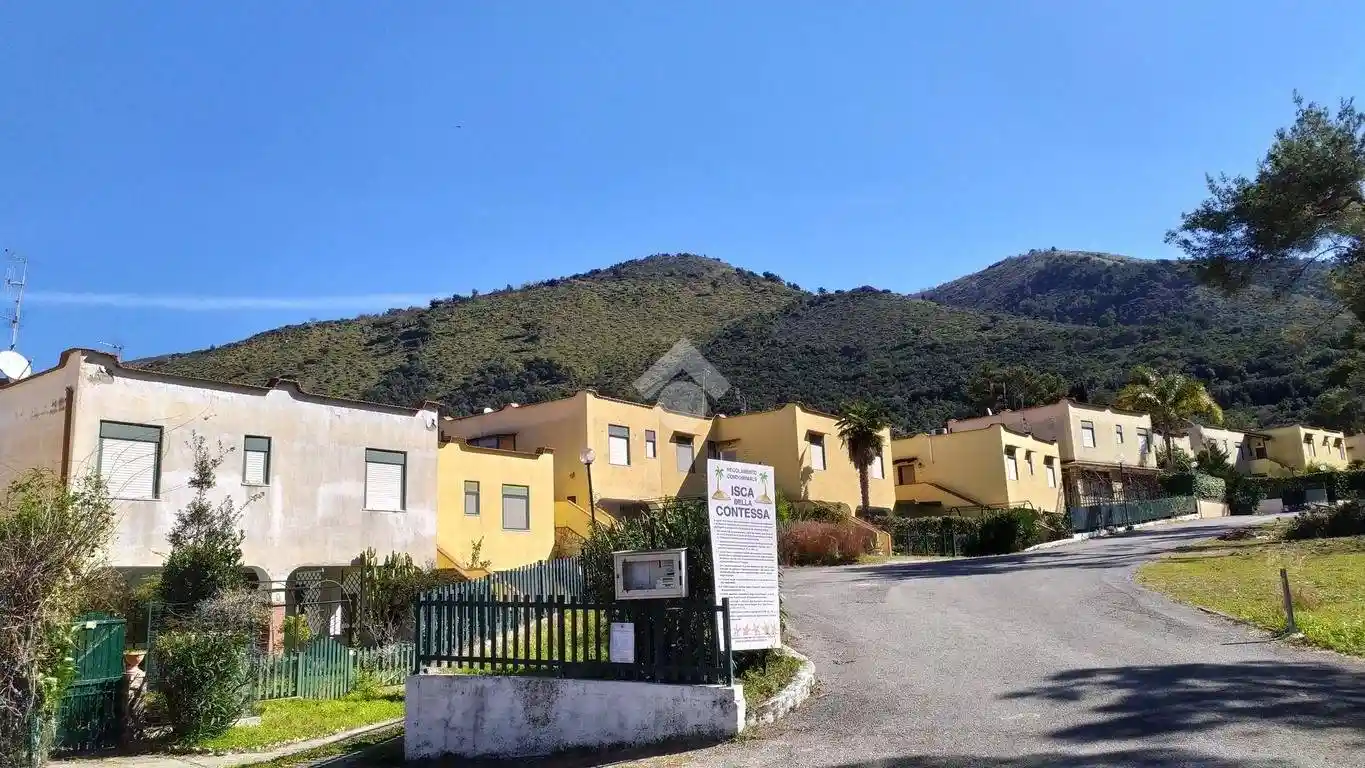 Appartamento in vendita a Camerota