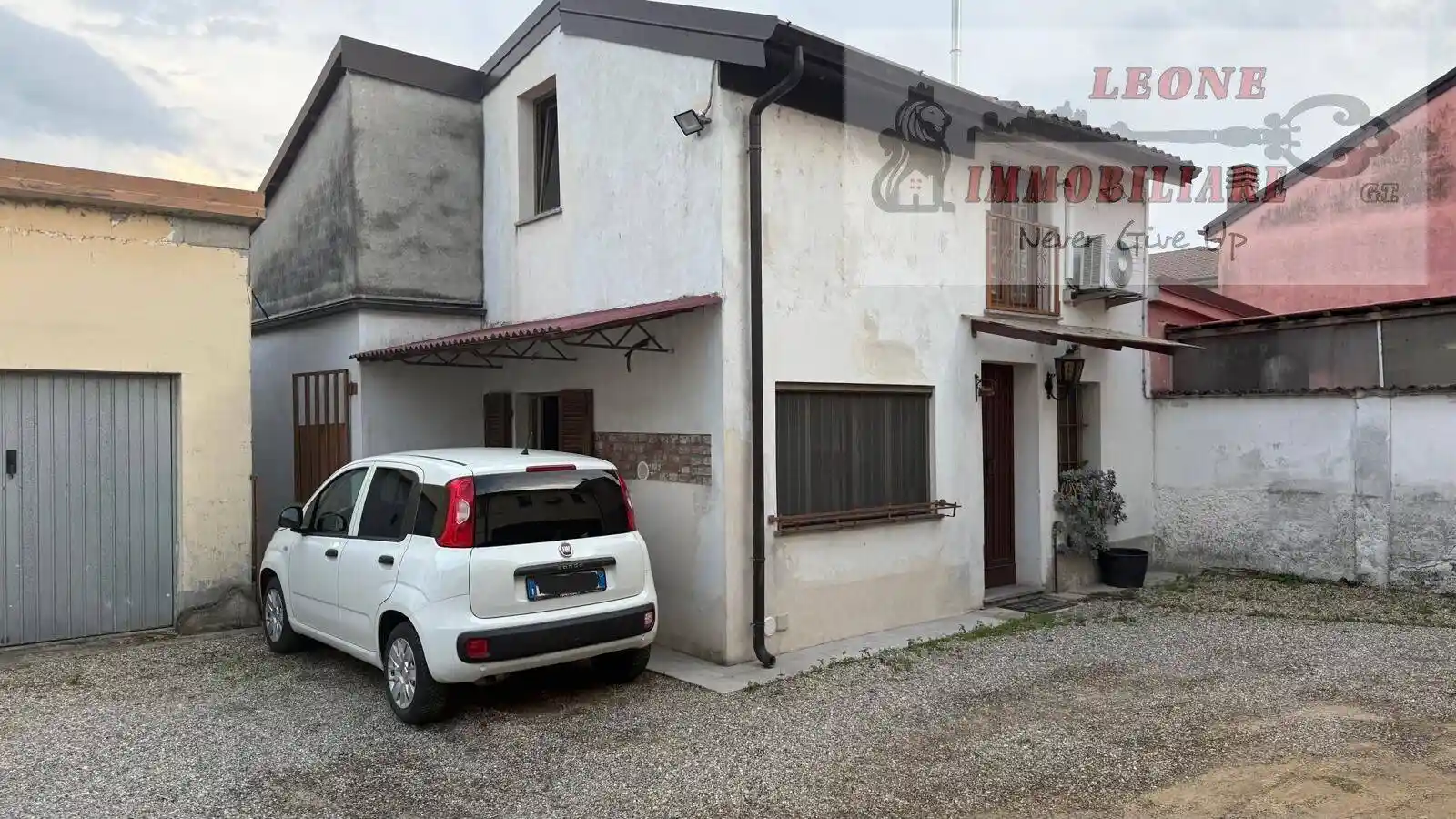 Villa in vendita a Albuzzano