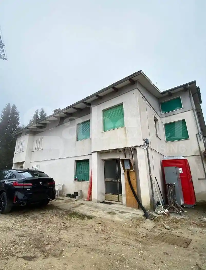 Casa indipendente in vendita a Penna San Giovanni