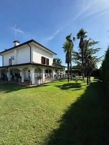 Villa in vendita a Pocenia