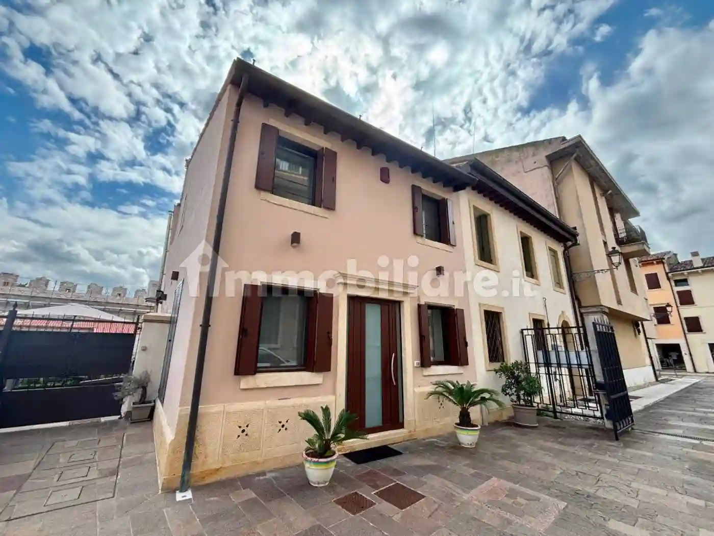 Casa indipendente - foto 2