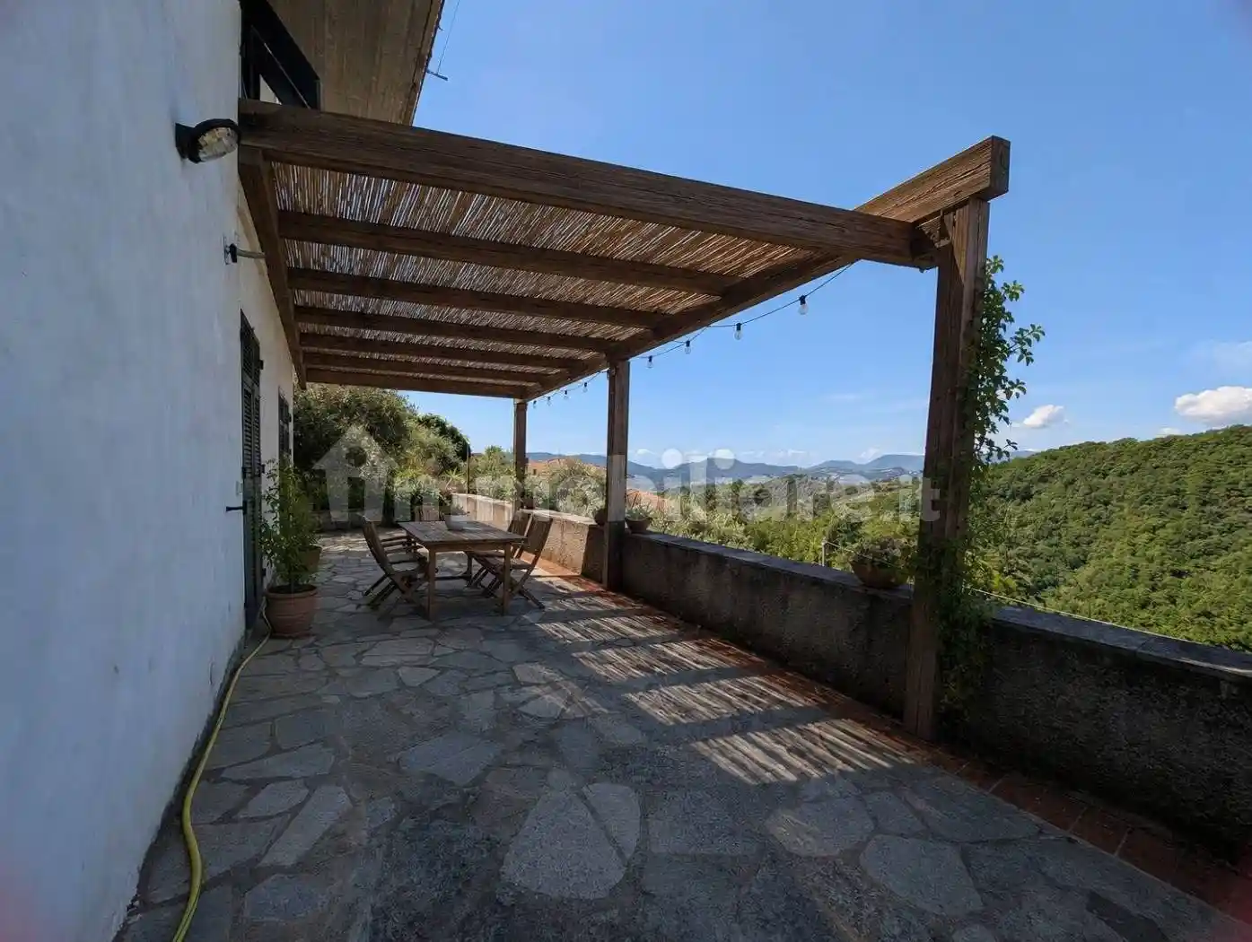 Appartamento in vendita a Sarzana