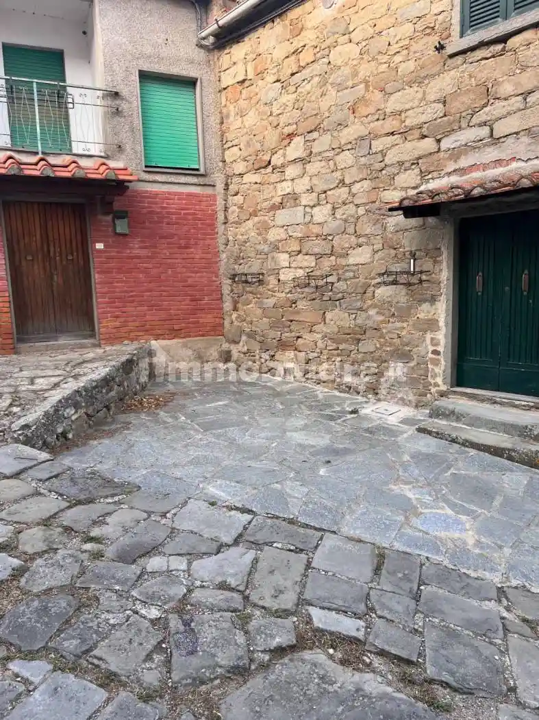 Appartamento in vendita a Loro Ciuffenna