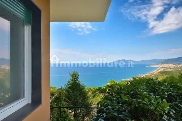 Appartamento in vendita a Lavagna