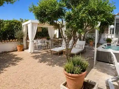 Villa in vendita a Rometta