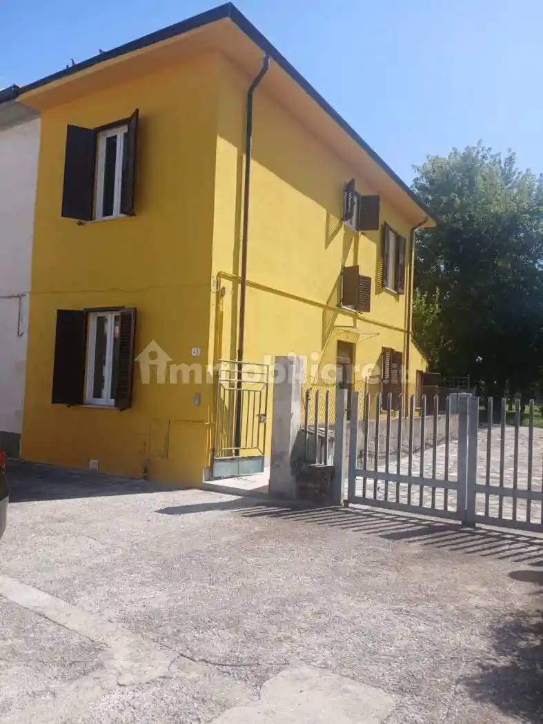 Casa indipendente in vendita a Pisa