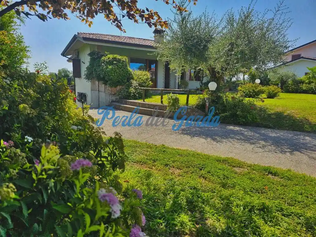 Villa in vendita a Lazise