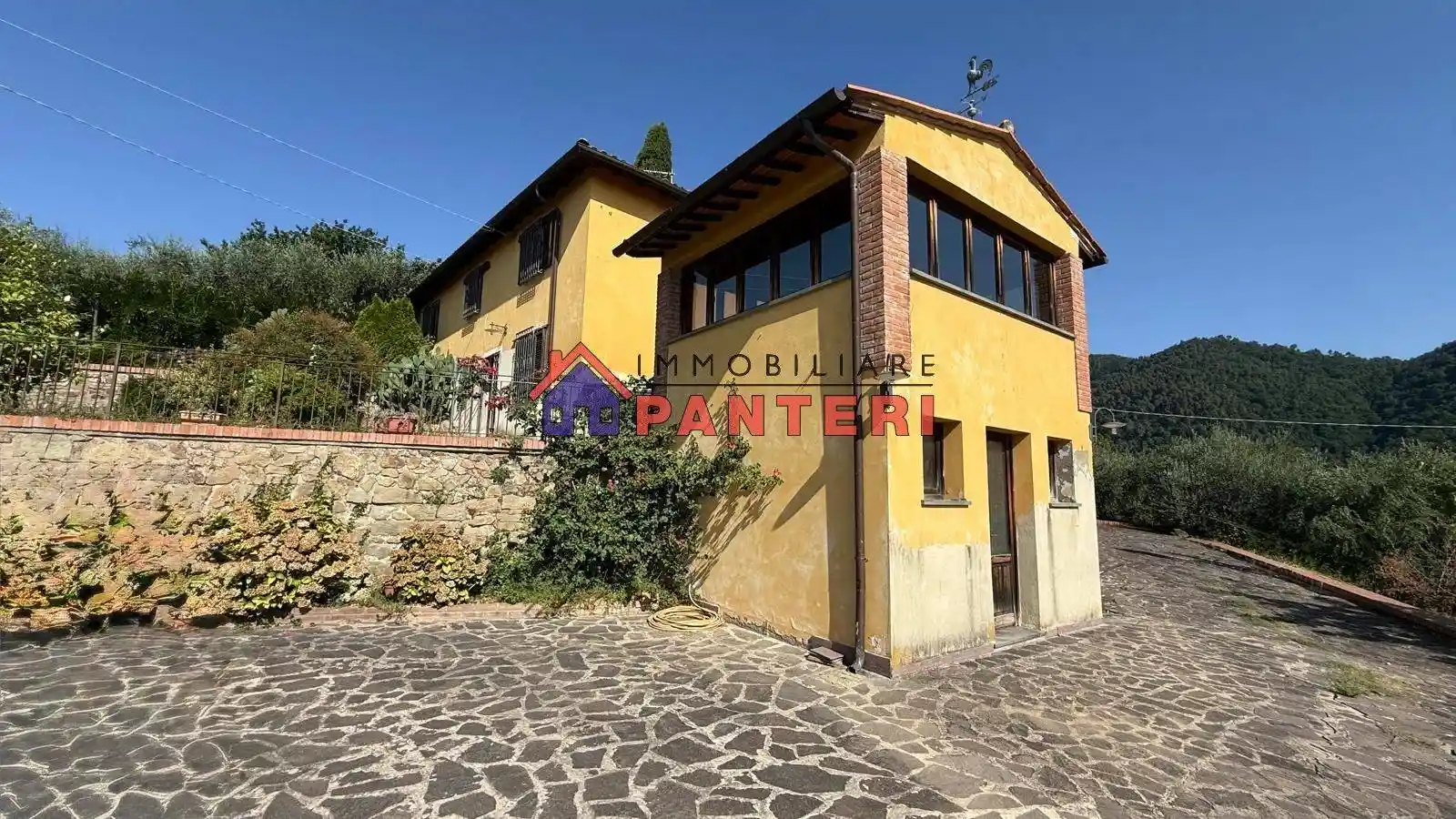 Rustico - Casale in vendita a Pescia