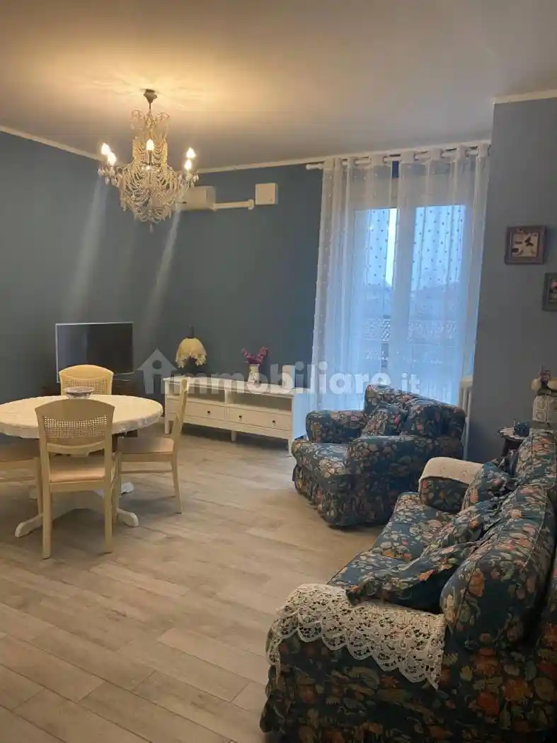 Appartamento in affitto a Siziano
