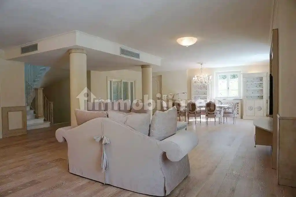 Villa in vendita a Forte dei Marmi