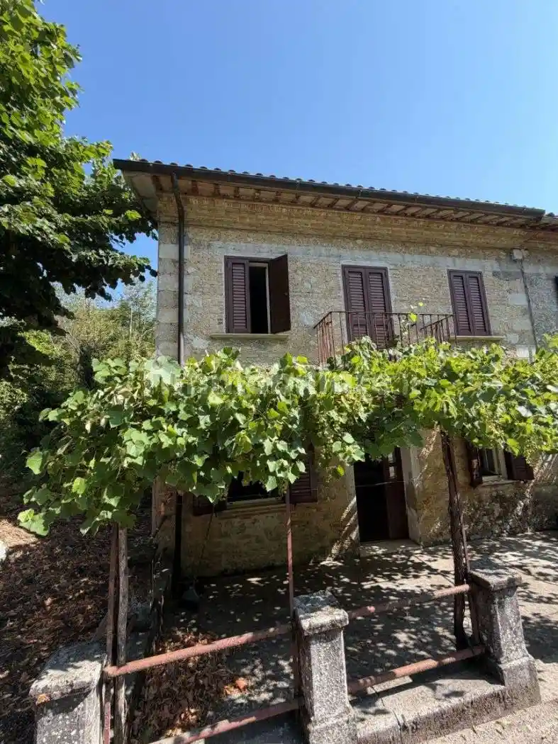 Villa in vendita a Rocca Sinibalda