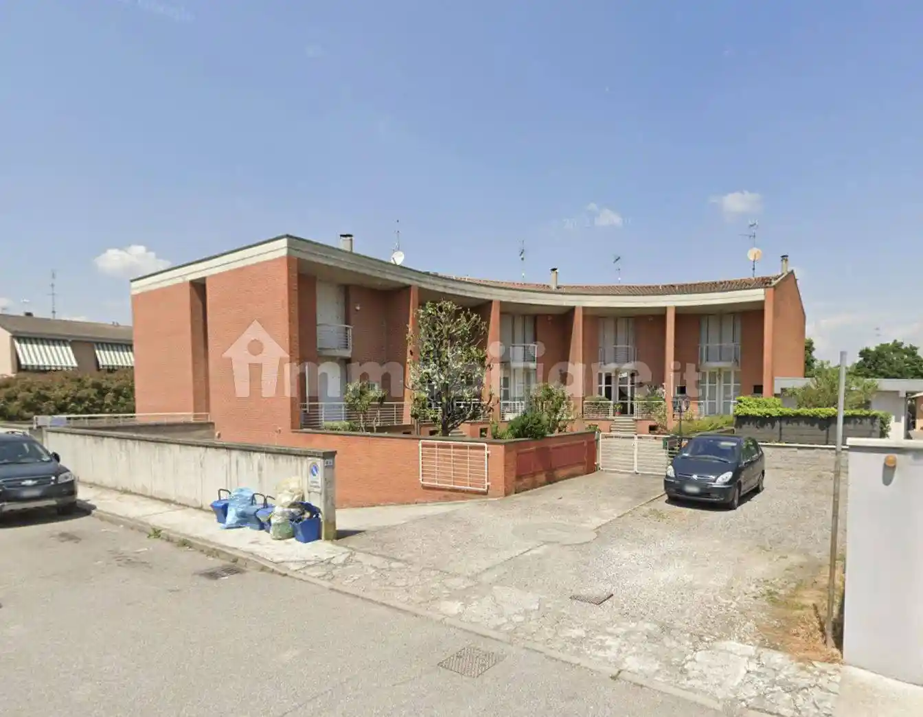 Villa in vendita a Casalbuttano ed Uniti